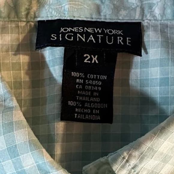 Jones New York Signature woman’s 2XL Light Blue Check Long Sleeve Button-Up - Picture 3 of 6